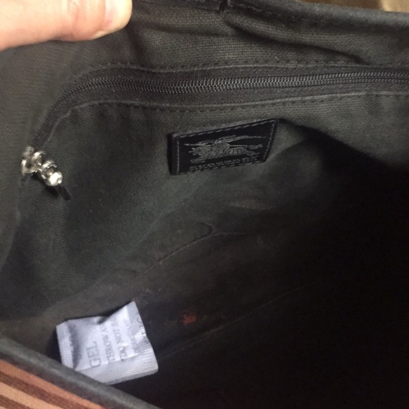 Authentic  Classic Burberry bag - Picture 6 of 7